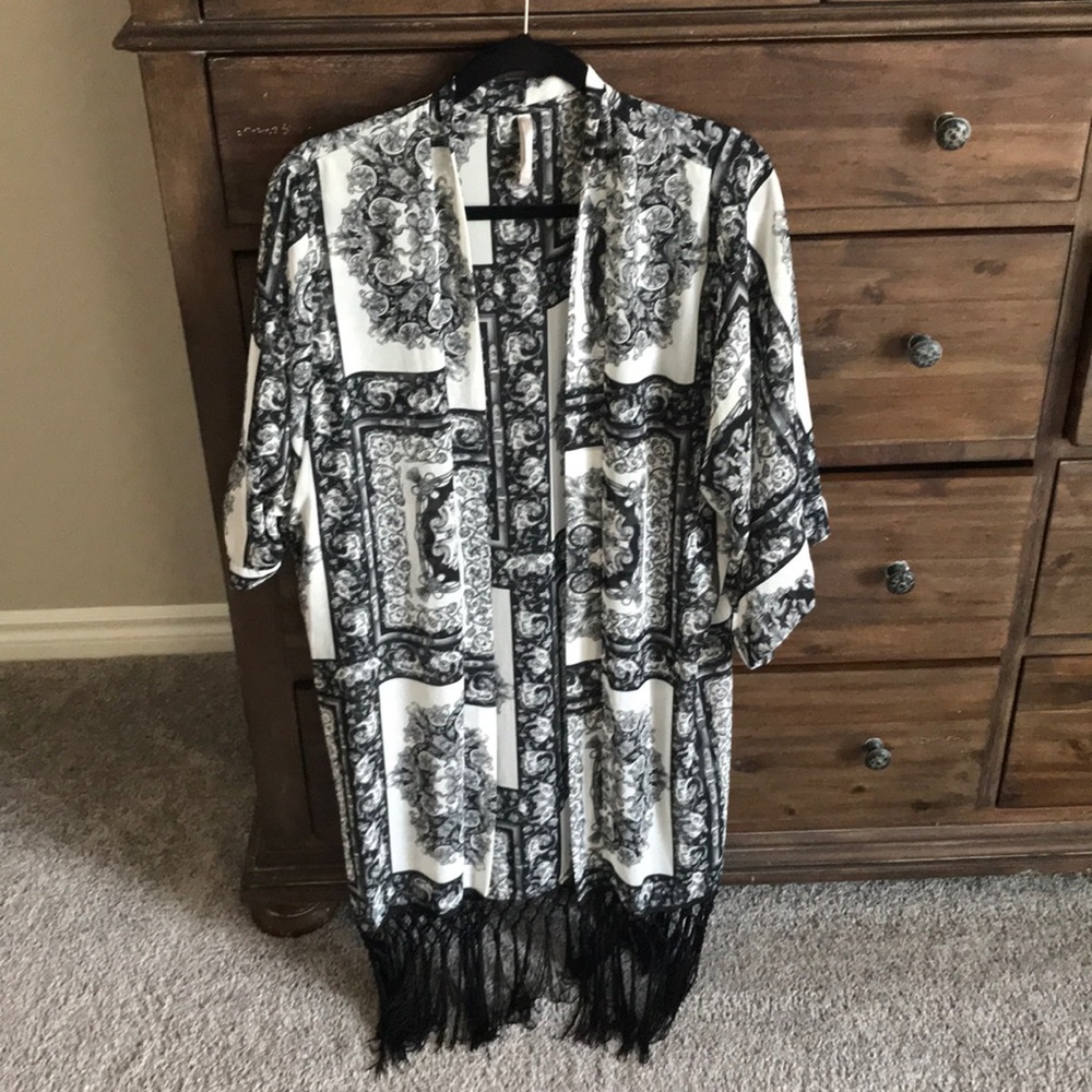 Sheer Kimono, black fringe on the bottom